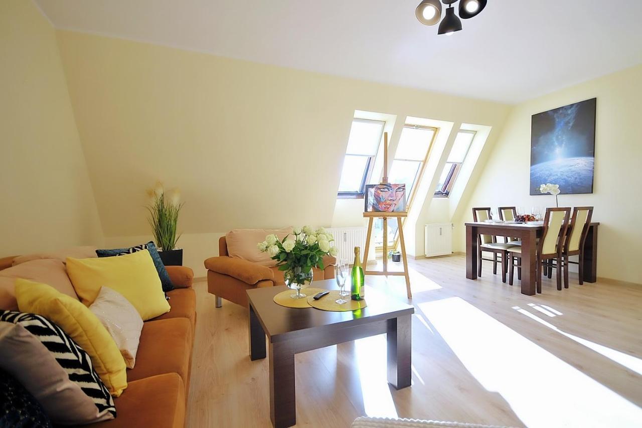 50 M Do Plazy Thobruk Apartamenty Piekna Dama Z Kolobrzegu Екстер'єр фото